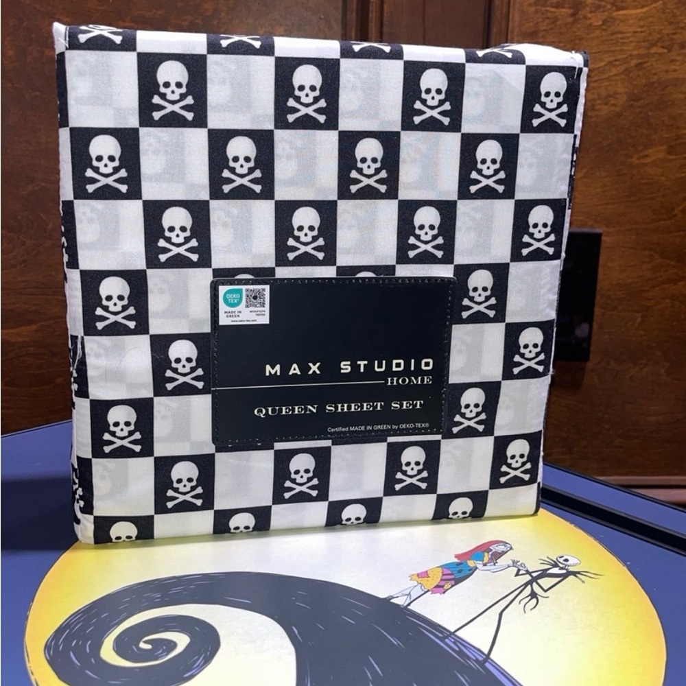 Max Studio skull and crossbones sheets Queen